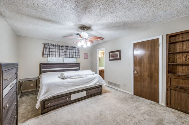 508 S Pedigo Street, Pilot Point, TX 76258