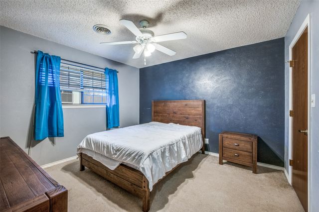 508 S Pedigo Street, Pilot Point, TX 76258