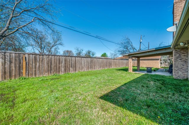 508 S Pedigo Street, Pilot Point, TX 76258