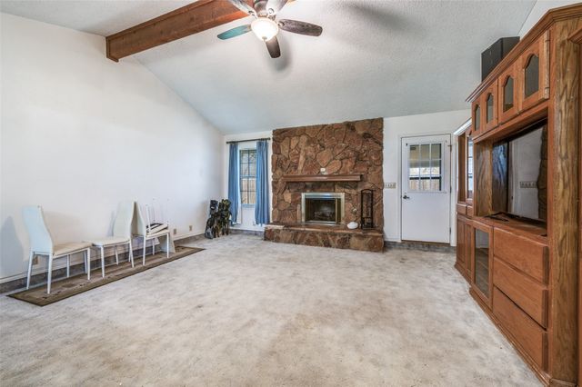 508 S Pedigo Street, Pilot Point, TX 76258