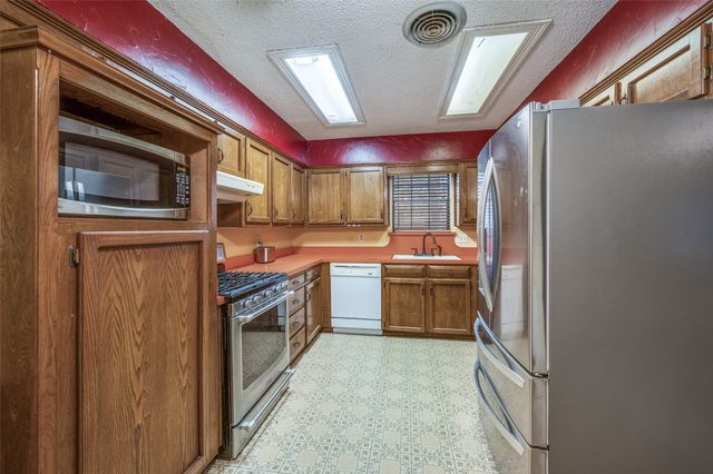 508 S Pedigo Street, Pilot Point, TX 76258