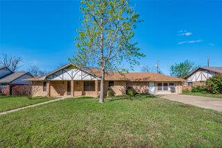 508 S Pedigo Street, Pilot Point, TX 76258