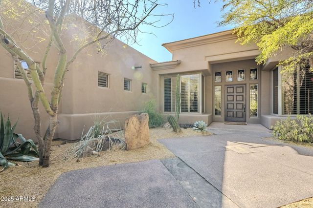 8037 E THORNTREE Drive, Scottsdale, AZ 85266