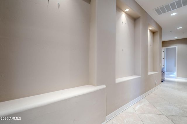 8037 E THORNTREE Drive, Scottsdale, AZ 85266