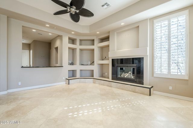 8037 E THORNTREE Drive, Scottsdale, AZ 85266