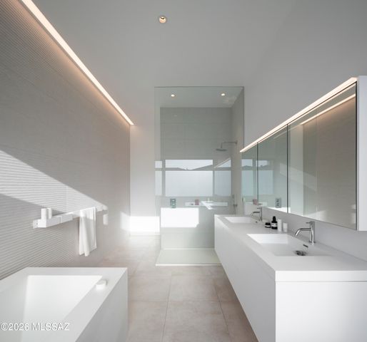 6512 N Ventana Canyon Drive, Tucson, AZ 85750