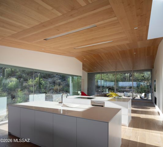 6512 N Ventana Canyon Drive, Tucson, AZ 85750