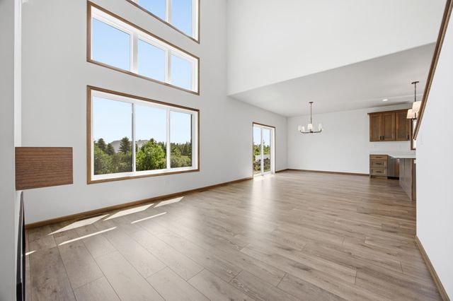 10350 Burgundy Drive, Horace, ND 58047