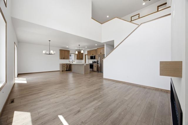 10350 Burgundy Drive, Horace, ND 58047