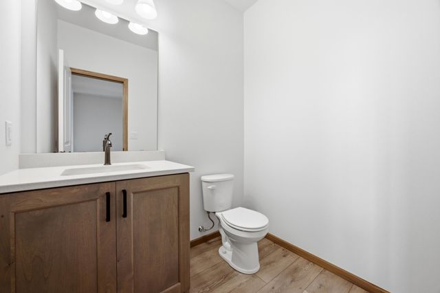 10350 Burgundy Drive, Horace, ND 58047