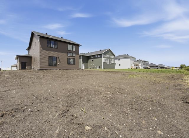10350 Burgundy Drive, Horace, ND 58047
