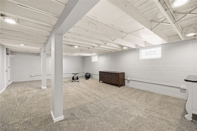 2427 Wadsworth Road, Norton, OH 44203