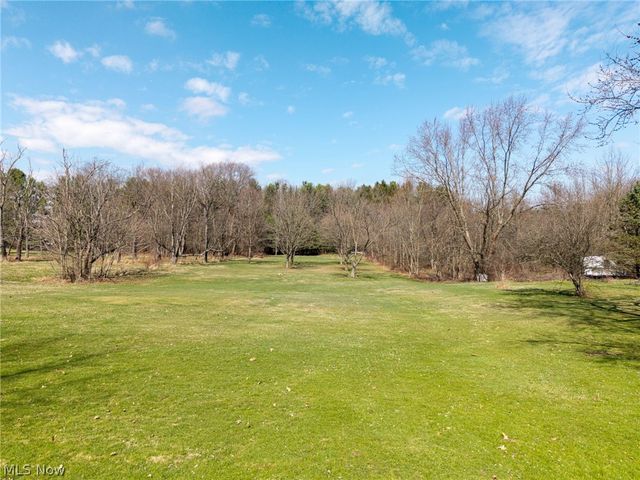 2427 Wadsworth Road, Norton, OH 44203