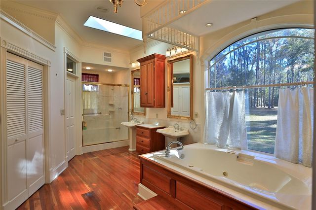 15551 NW HIGHWAY 225, Reddick, FL 32686