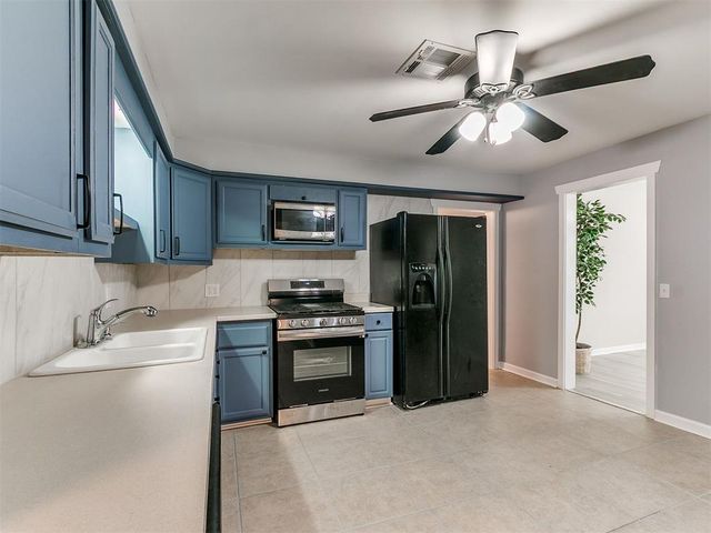 305 SE 1st Street, Tuttle, OK 73089