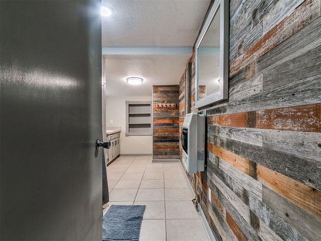305 SE 1st Street, Tuttle, OK 73089