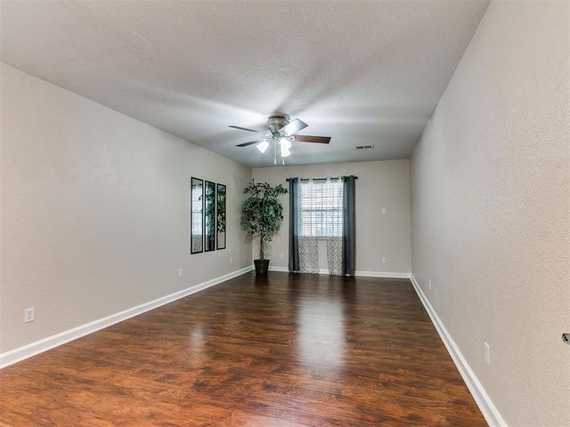 305 SE 1st Street, Tuttle, OK 73089