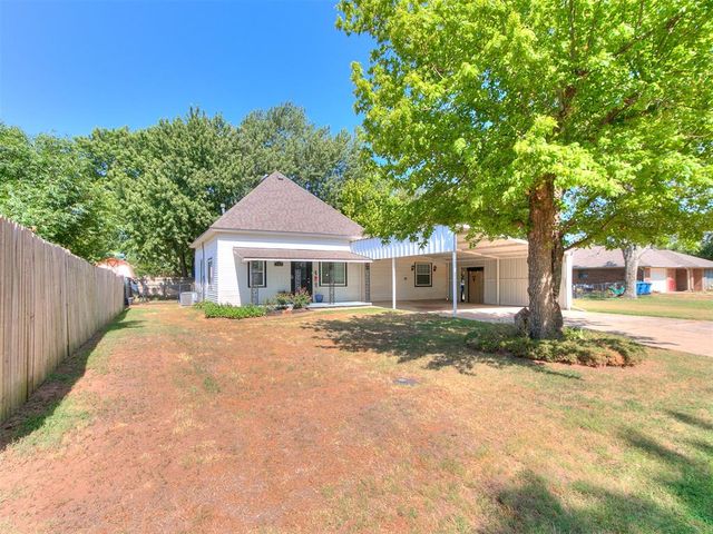 305 SE 1st Street, Tuttle, OK 73089