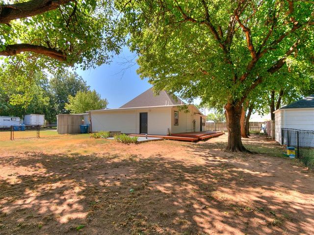 305 SE 1st Street, Tuttle, OK 73089
