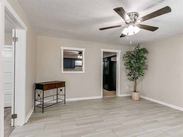 305 SE 1st Street, Tuttle, OK 73089