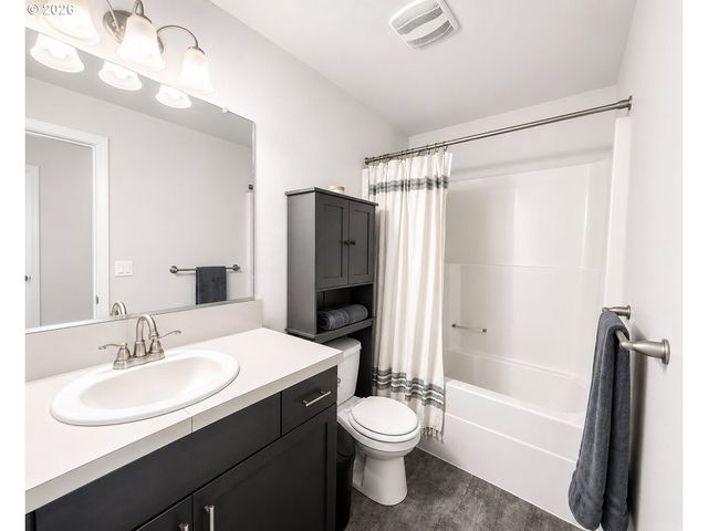 190 KINDRE St, St Helens, OR 97051