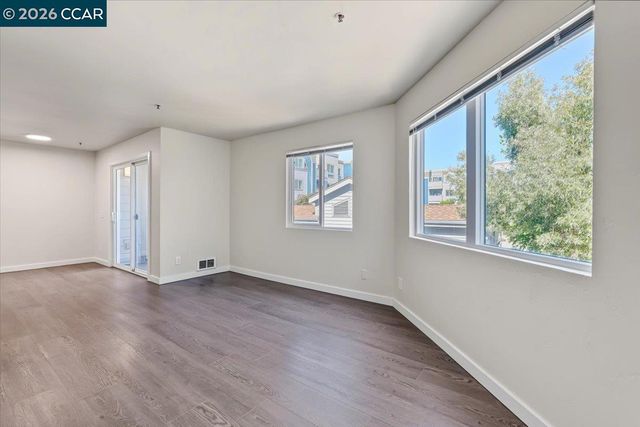6400 Christie Ave 2221, Emeryville, CA 94608