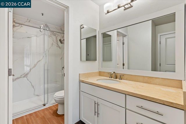 6400 Christie Ave 2221, Emeryville, CA 94608