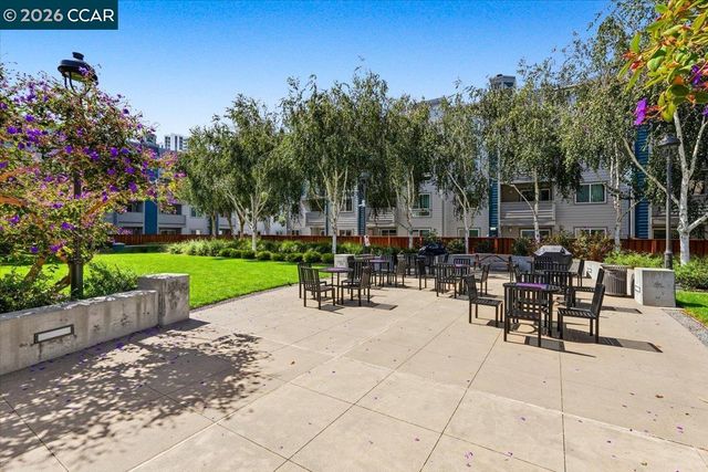 6400 Christie Ave 2221, Emeryville, CA 94608