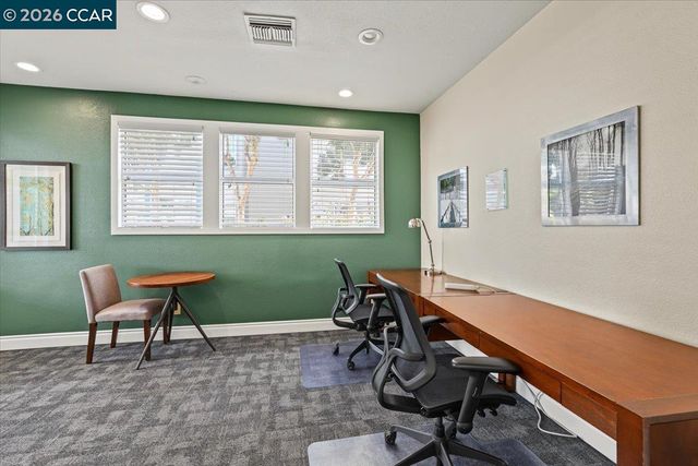 6400 Christie Ave 2221, Emeryville, CA 94608