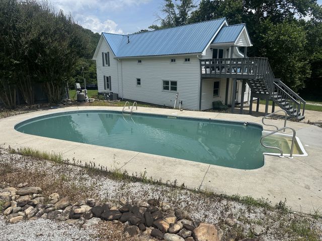 584 Lancaster Hwy, Hickman, TN 38567