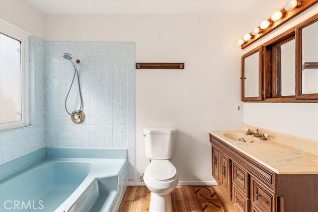 566 S Hepner, Covina, CA 91723