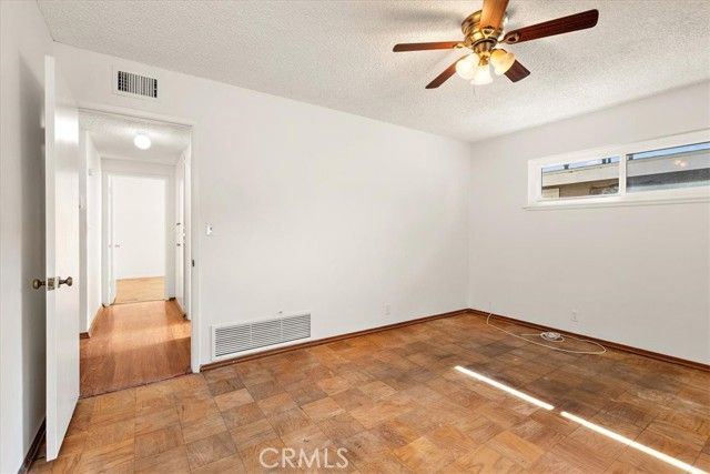 566 S Hepner, Covina, CA 91723