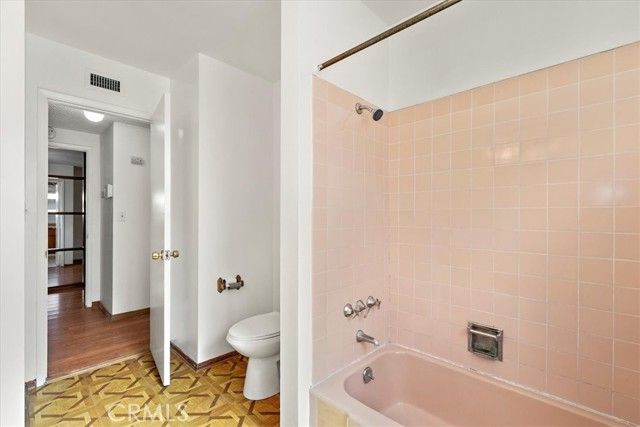 566 S Hepner, Covina, CA 91723