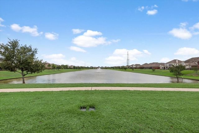 11619 Beckton Cypress Drive, Tomball, TX 77377