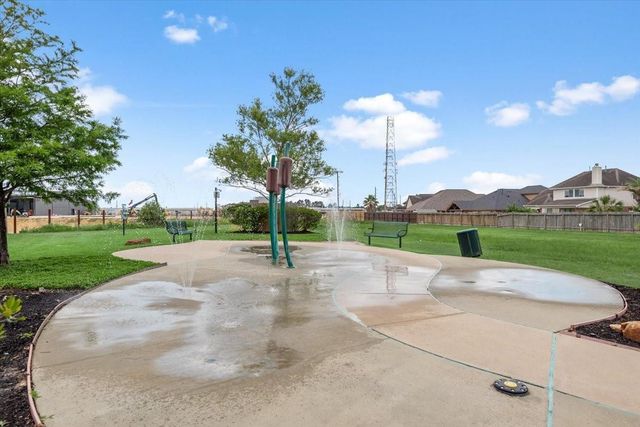11619 Beckton Cypress Drive, Tomball, TX 77377