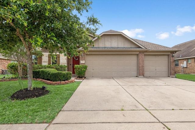 11619 Beckton Cypress Drive, Tomball, TX 77377