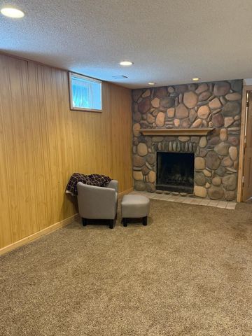 2221 Texas Avenue S, Saint Louis Park, MN 55426