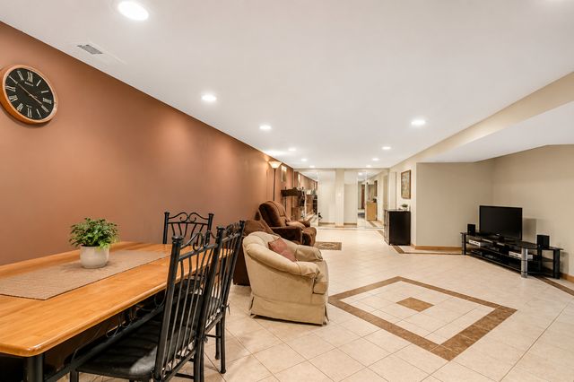 446 Greenbay Avenue, Calumet City, IL 60409