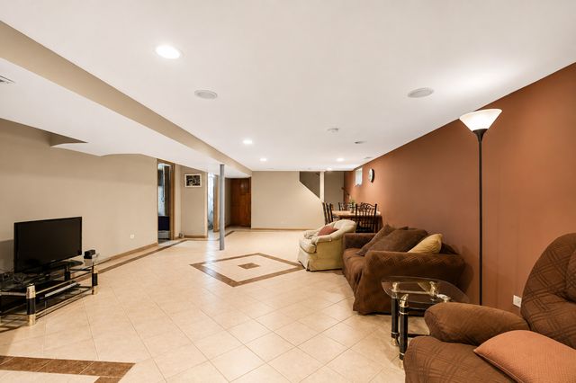 446 Greenbay Avenue, Calumet City, IL 60409