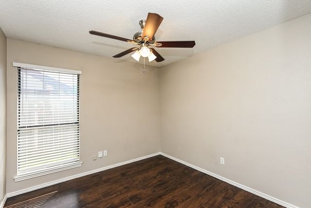 3309 Country Creek Lane, Fort Worth, TX 76123