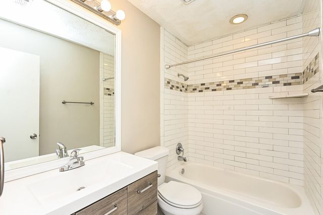 3309 Country Creek Lane, Fort Worth, TX 76123