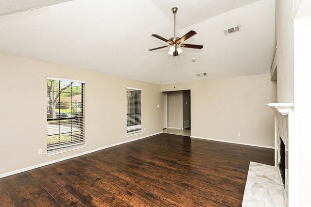 3309 Country Creek Lane, Fort Worth, TX 76123