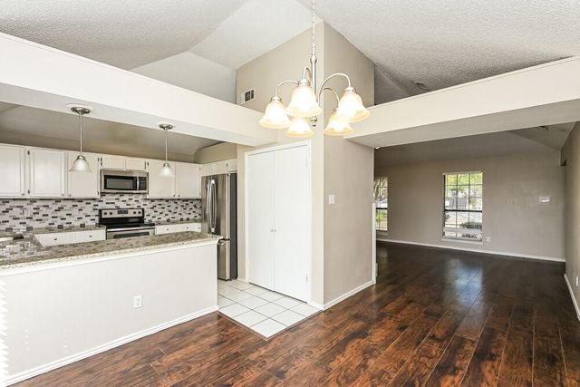 3309 Country Creek Lane, Fort Worth, TX 76123