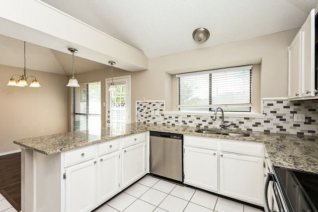 3309 Country Creek Lane, Fort Worth, TX 76123