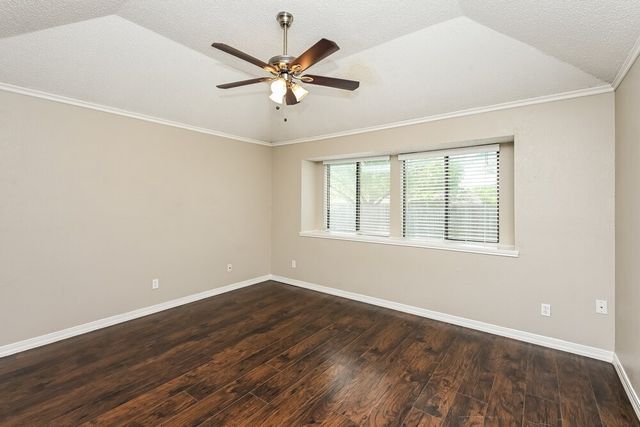 3309 Country Creek Lane, Fort Worth, TX 76123