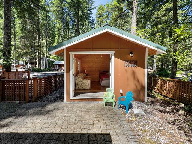 128 1 Jasper Trail, Deming, WA 98244