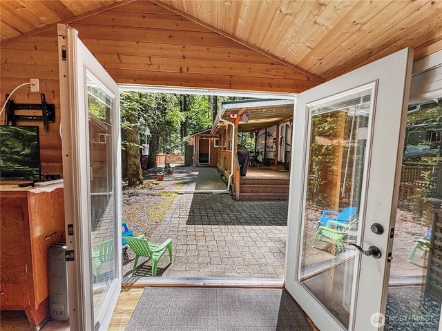 128 1 Jasper Trail, Deming, WA 98244