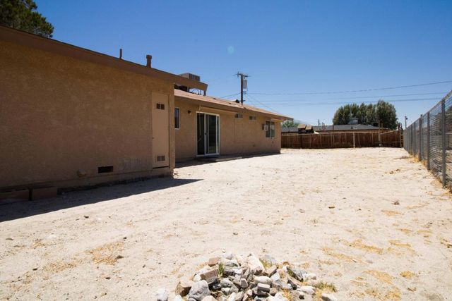 16195 Via Vista, Desert Hot Springs, CA 92240