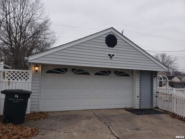 2330 45th Street, Rock Island, IL 61201