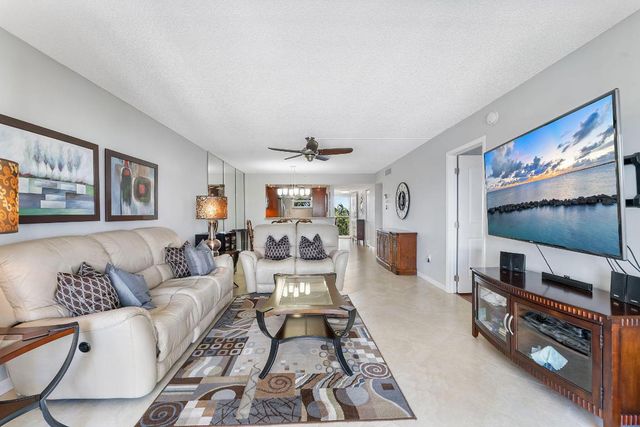 3930 Inverrary Boulevard 505-D, Lauderhill, FL 33319